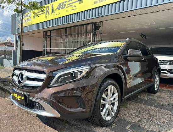 MERCEDES-BENZ GLA 200 1.6 CGI ADVANCE 16V TURBO FLEX 4P AUTOMÁTICO